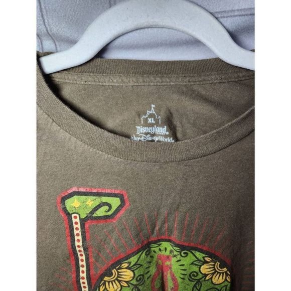 green Disneyland resort tee sz xl - Picture 5 of 5